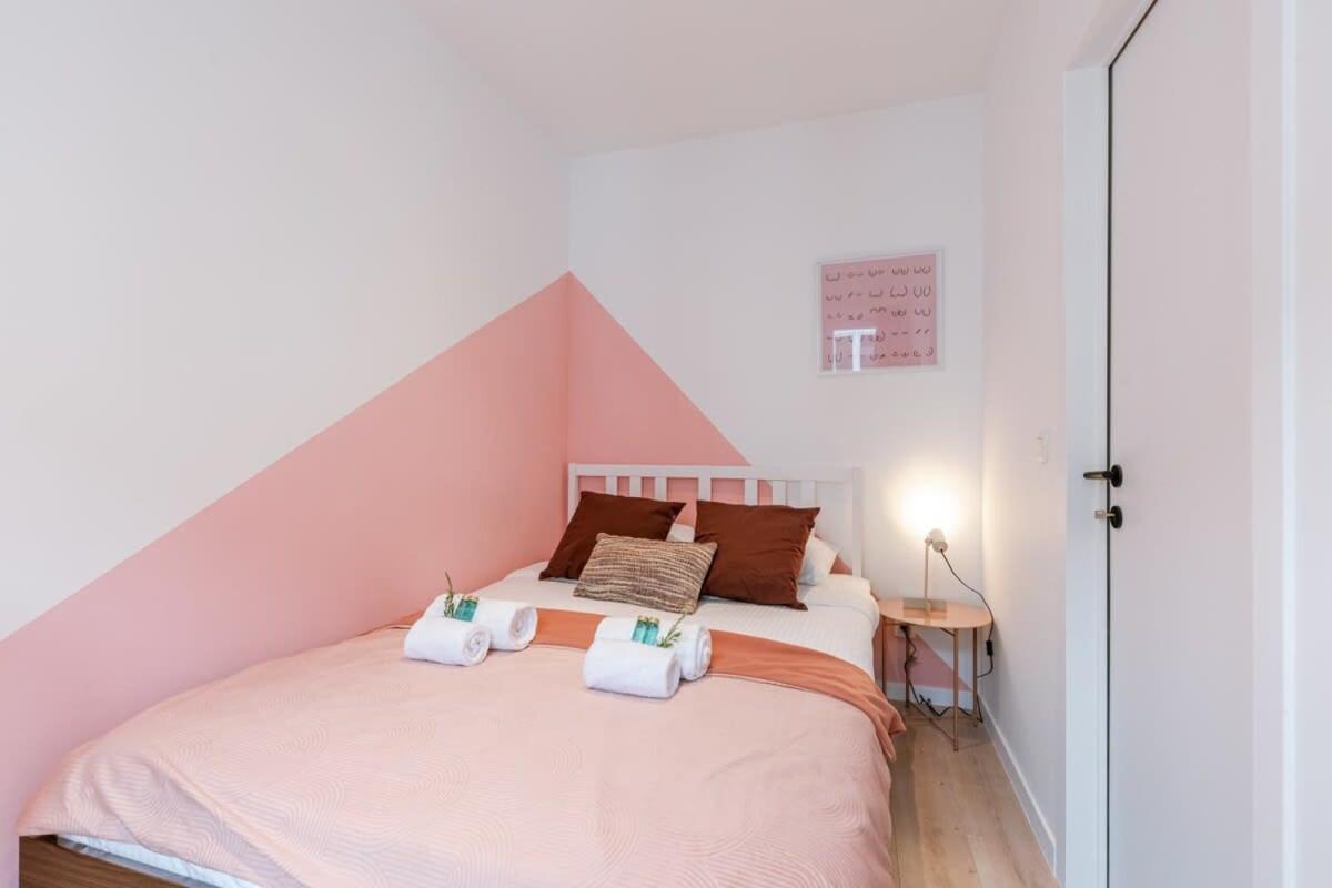 Colorful Pop Apartment In The Heart Of Antwerp Exterior photo