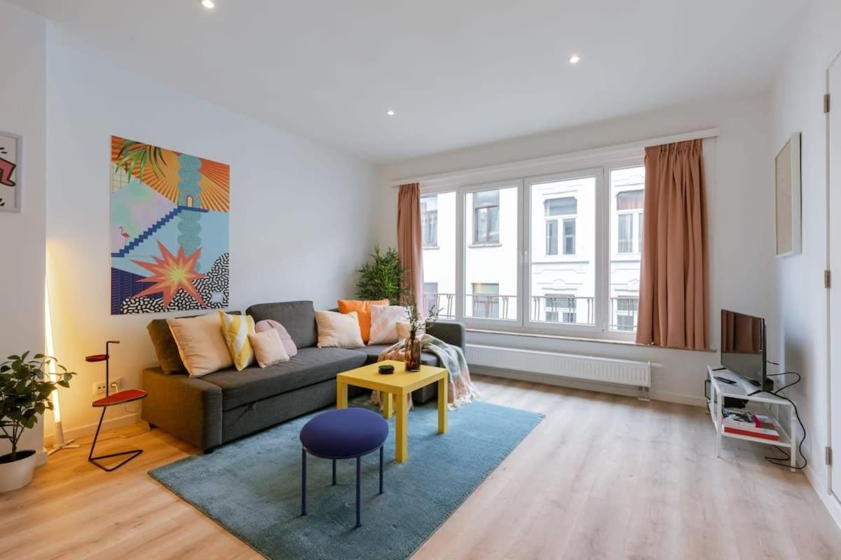 Colorful Pop Apartment In The Heart Of Antwerp Exterior photo